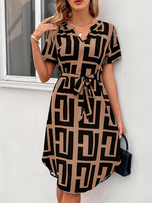 Short-Sleeve Checkered Dress for Summer Vacations with Belted V-Neck A-Line Mid-Length Skirt