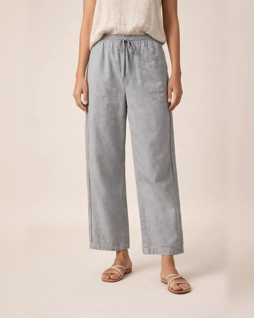 Female Summer New Casual Lace Hollow Splicing Cotton Nine-minute Pants | JRSEE:25722c7b-585a-408d-8d35-f509ff84e518
